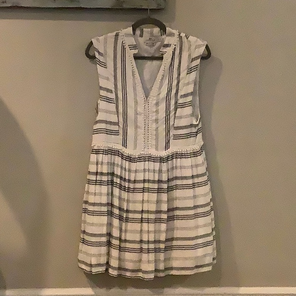 Vineyard Vines Black & White Dress